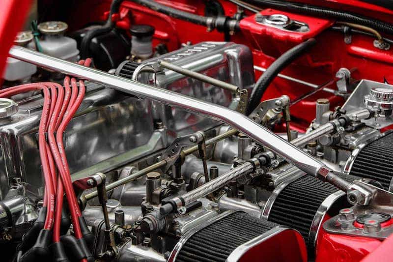 Quick Ways to Find Out What Engine Your Car Has - Featured Image