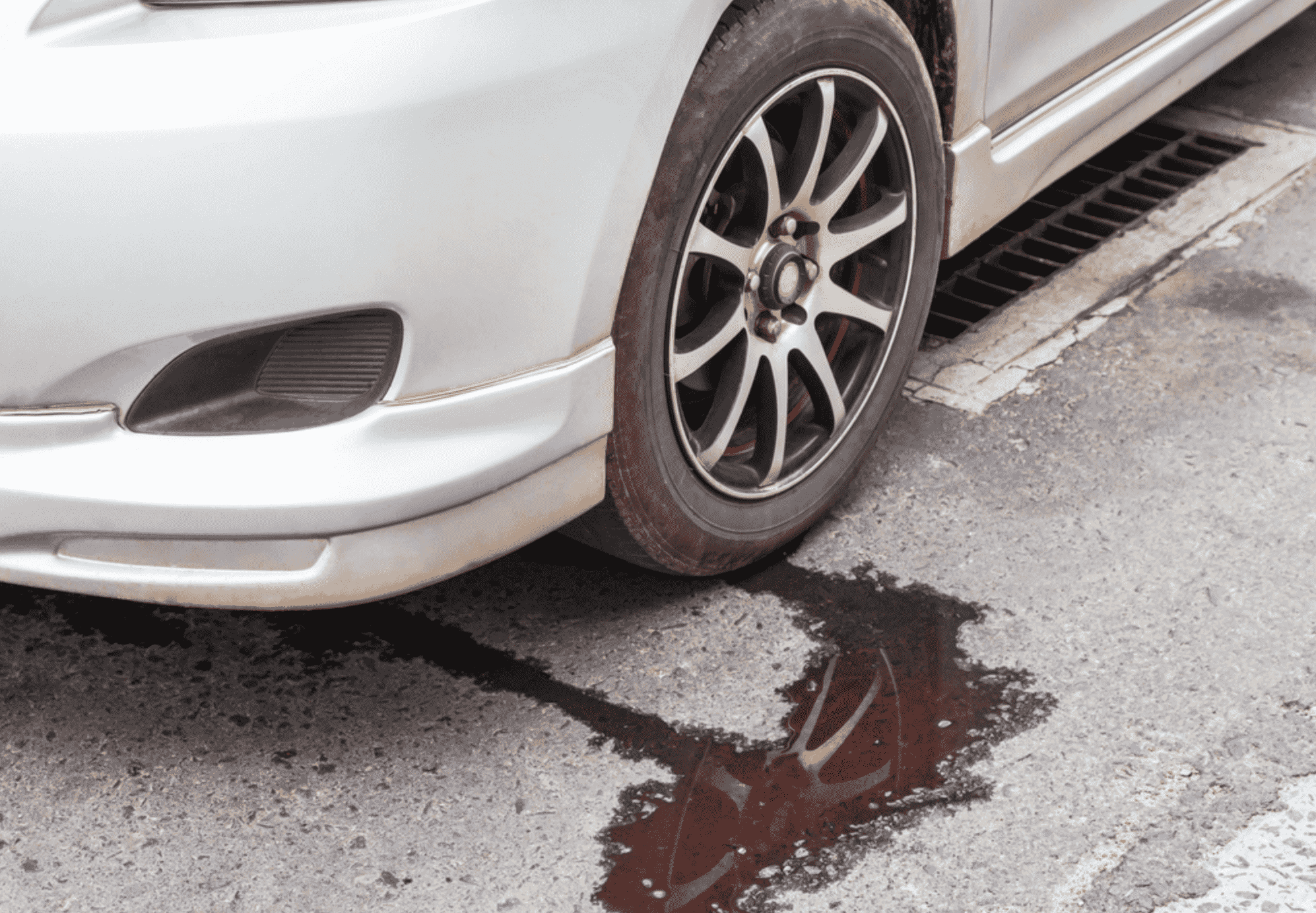 common-car-coolant-leak-causes-and-their-symptoms